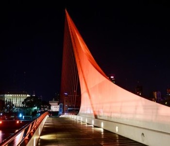 10 En el Día Mundial de la Seguridad del Paciente la Ciudad ilumina monumentos de naranja